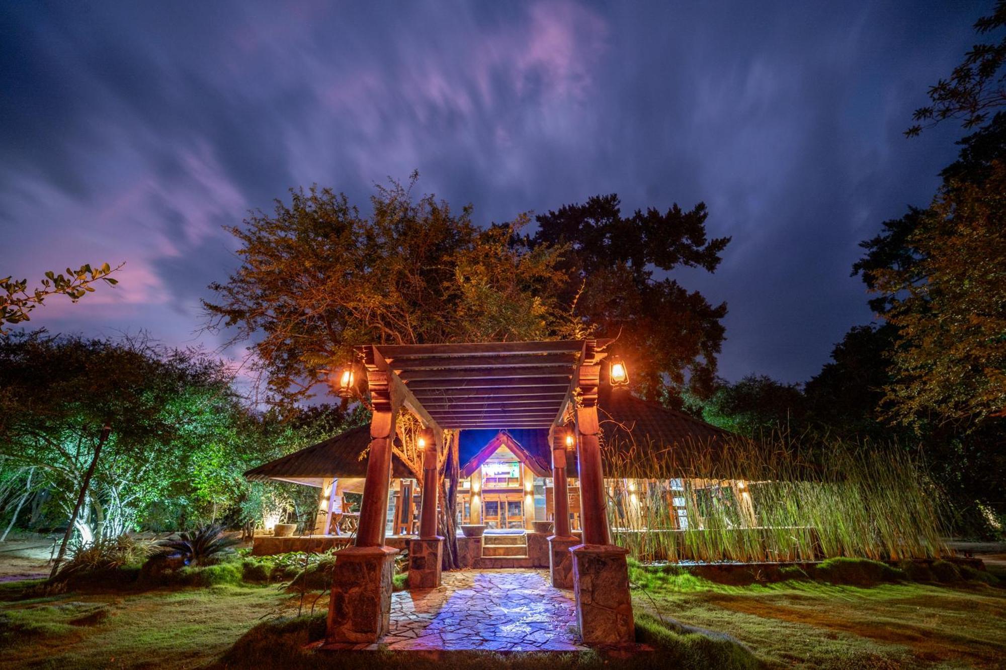 Hotel King Reach Yala Wild Tissamaharama Exterior foto