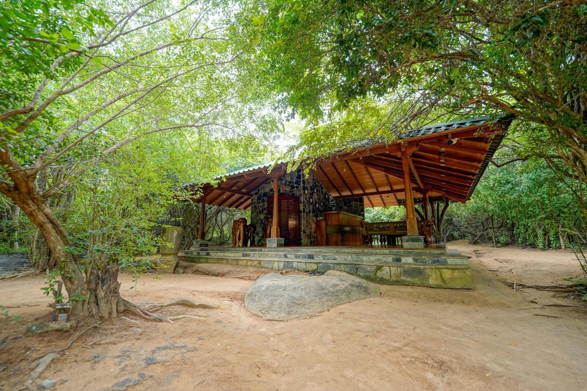 Hotel King Reach Yala Wild Tissamaharama Exterior foto